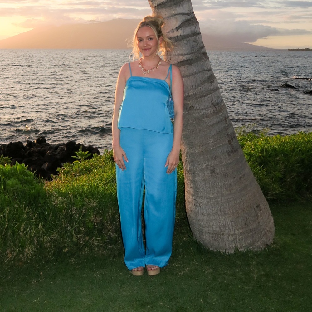 House of Harlow Two Piece Blue Pant Set - Picture 3 of 11